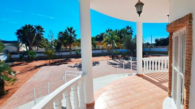 3 bedroom Country Property in Catral