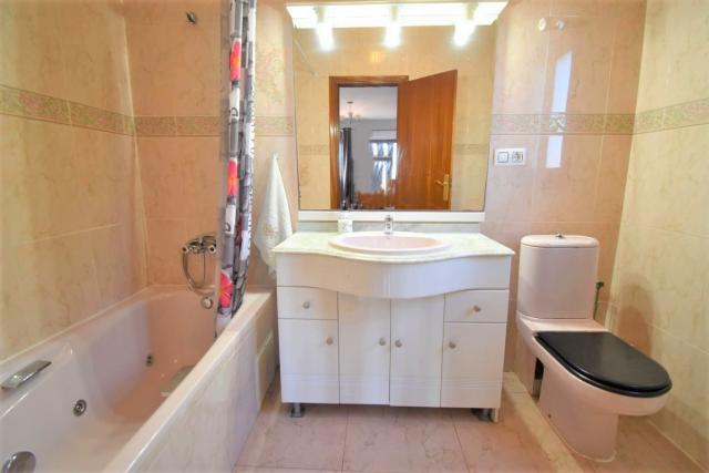 6 bedroom Detached Villa in Orihuela Costa