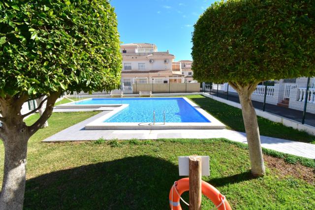 3 bedroom Quad Villa in Orihuela Costa