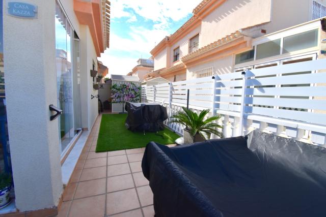 3 bedroom Quad Villa in Orihuela Costa
