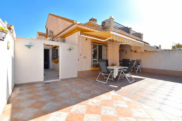 3 bedroom Semi Detached Villa in Orihuela Costa