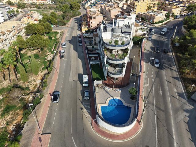 4 bedroom Apartment in Orihuela Costa