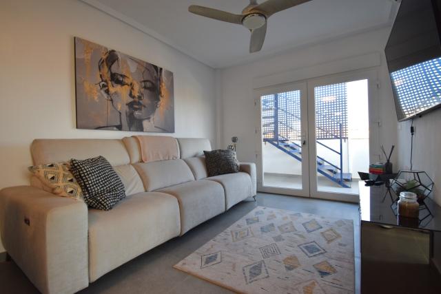 4 bedroom Apartment in Orihuela Costa
