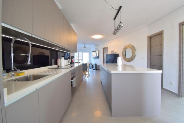 4 bedroom Apartment in Orihuela Costa