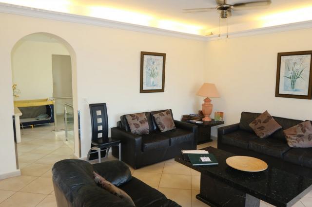 6 bedroom Villa in Callao Salvaje