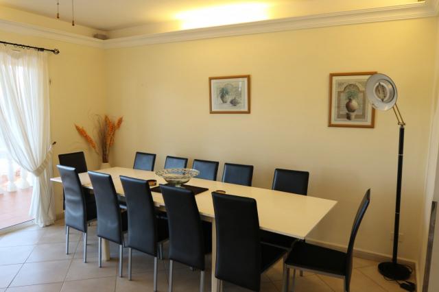 6 bedroom Villa in Callao Salvaje