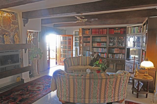 8 bedroom Villa in Callao Salvaje