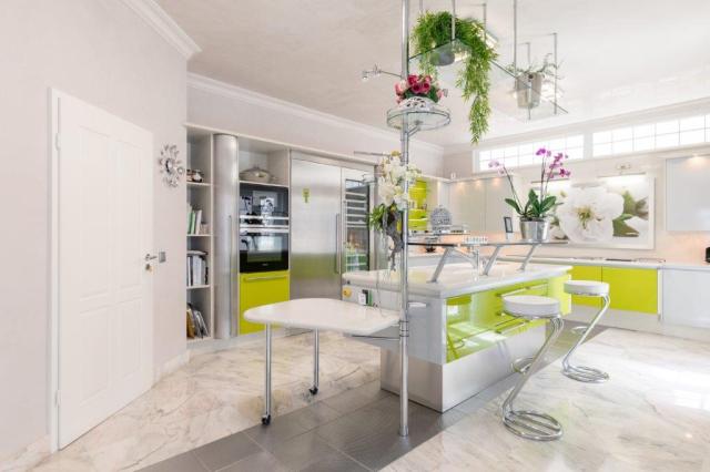 5 bedroom Villa in San Eugenio Alto