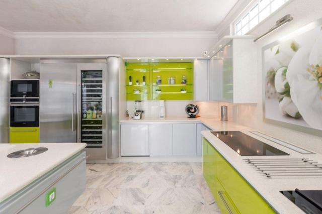 5 bedroom Villa in San Eugenio Alto