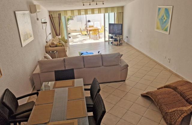 2 bedroom Townhouse in Playa de Las Americas
