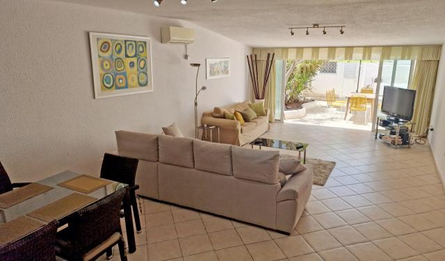 2 bedroom Townhouse in Playa de Las Americas