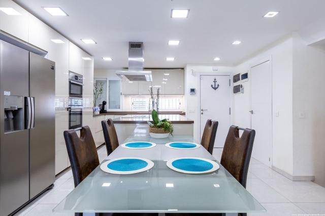 4 bedroom Townhouse in El Madronal