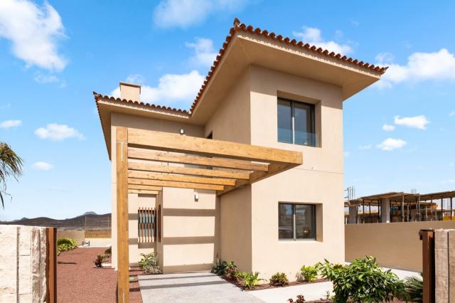 4 bedroom House in Amarilla Golf