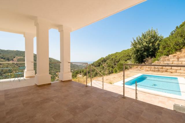 5 bedroom House - Detached Villa in Benahavís