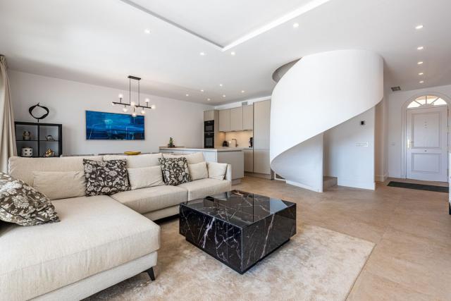 4 bedroom House - Semi-Detached House in Nueva Andalucía