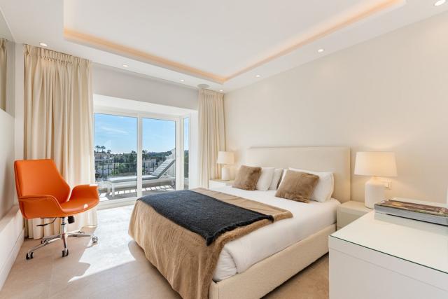4 bedroom House - Semi-Detached House in Nueva Andalucía