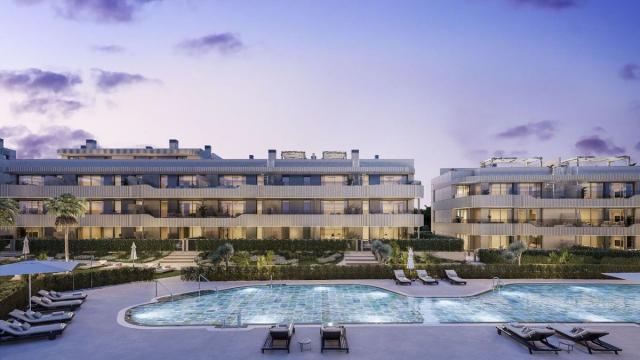 3 bedroom Apartment - Middle Floor Apartment in Estepona