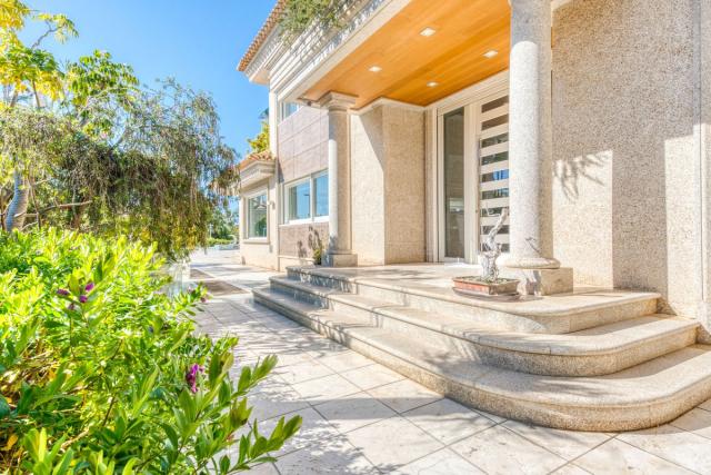 8 bedroom House - Detached Villa in Bahía de Marbella