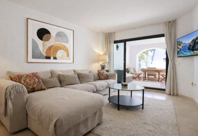 3 bedroom Apartment - Middle Floor Apartment in San Pedro de Alcántara