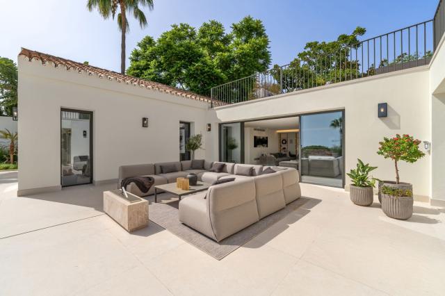 5 bedroom House - Detached Villa in The Golden Mile