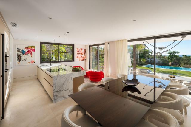 5 bedroom House - Detached Villa in The Golden Mile