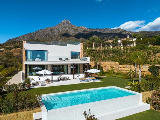 5 bedroom House - Detached Villa in The Golden Mile