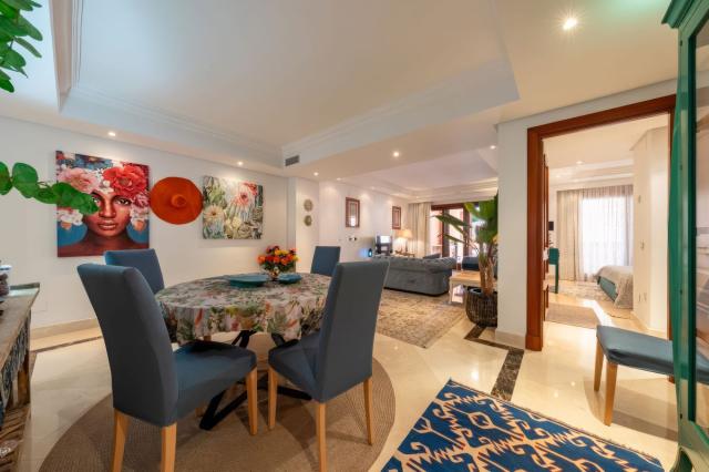 3 bedroom Apartment - Ground Floor Apartment in New Golden Mile