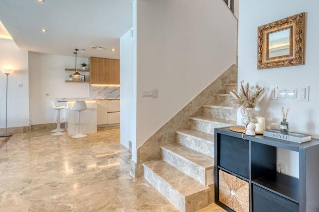 4 bedroom House - Semi-Detached House in Santa Clara