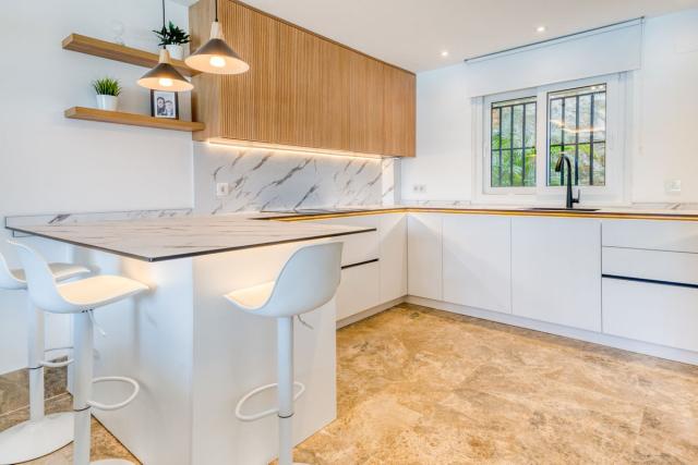 4 bedroom House - Semi-Detached House in Santa Clara