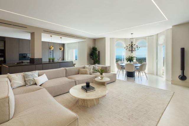4 bedroom Apartment - Penthouse in Marbella