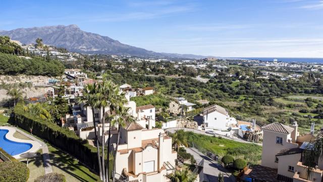 4 bedroom Apartment - Penthouse Duplex in Benahavís