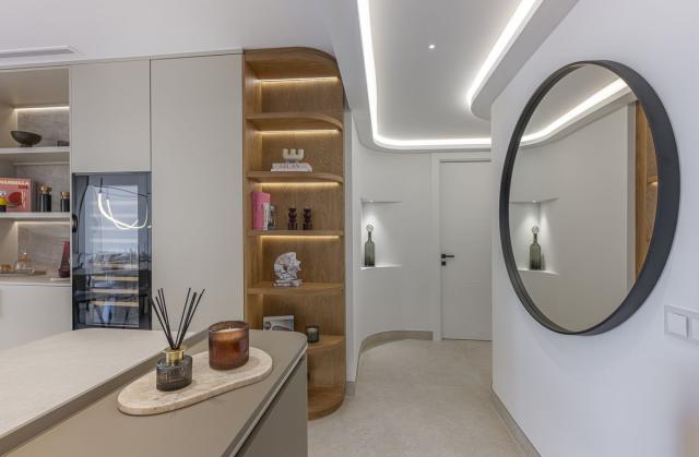 3 bedroom Apartment - Middle Floor Apartment in New Golden Mile