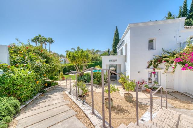 6 bedroom House - Detached Villa in El Rosario
