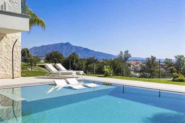 5 bedroom House - Detached Villa in Benahavís