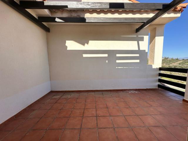 2 bedroom Apartment - Middle Floor Apartment in La Duquesa