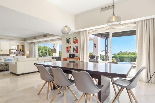 4 bedroom House - Detached Villa in La Duquesa