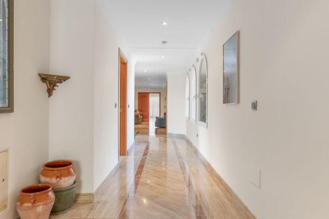 5 bedroom House - Detached Villa in Benahavís
