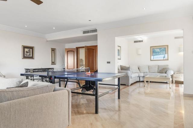 5 bedroom House - Detached Villa in Benahavís