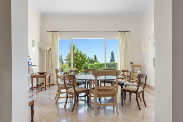 5 bedroom House - Detached Villa in Benahavís