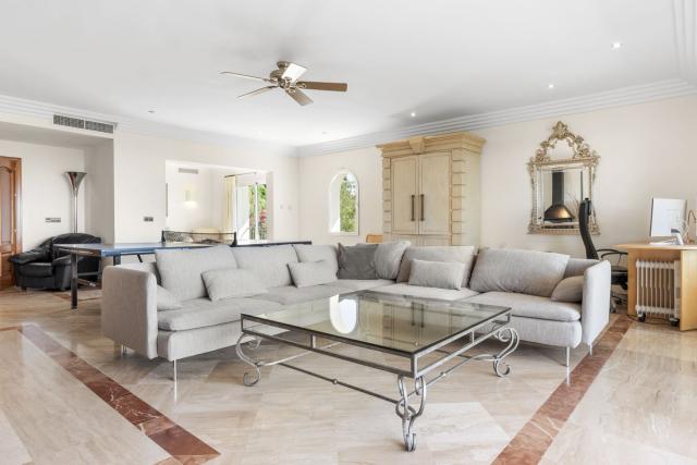 5 bedroom House - Detached Villa in Benahavís