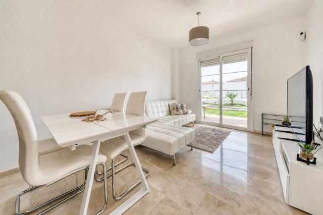 2 bedroom Apartment - Ground Floor Apartment in La Duquesa