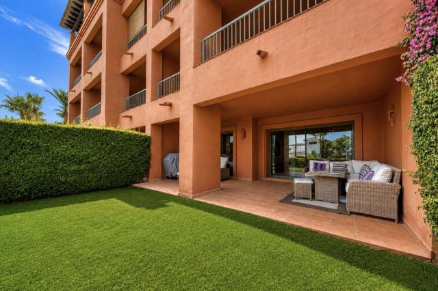 2 bedroom Apartment - Ground Floor Apartment in Los Flamingos
