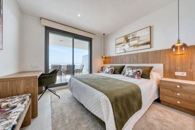 3 bedroom Apartment - Middle Floor Apartment in Estepona