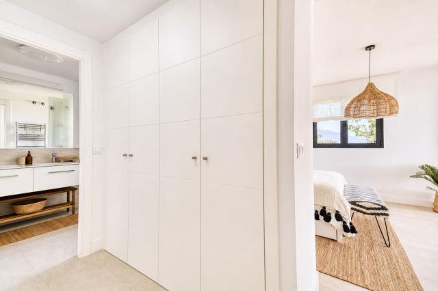 3 bedroom Apartment - Middle Floor Apartment in La Duquesa