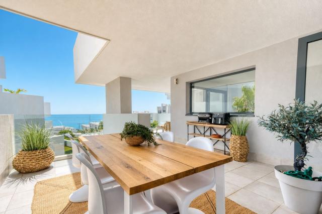 3 bedroom Apartment - Middle Floor Apartment in La Duquesa