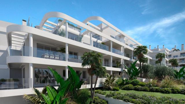 4 bedroom Apartment - Middle Floor Apartment in Estepona