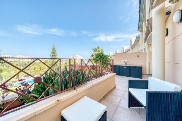 2 bedroom Apartment - Middle Floor Apartment in Benalmadena