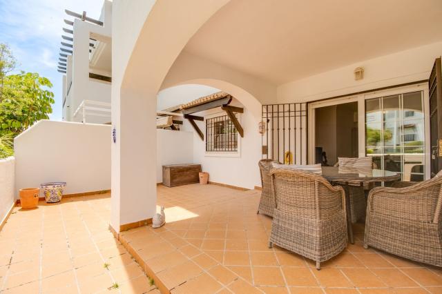 2 bedroom Apartment - Ground Floor Apartment in La Duquesa