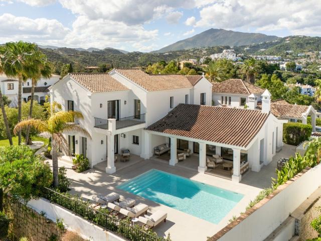 5 bedroom House - Detached Villa in Benahavís