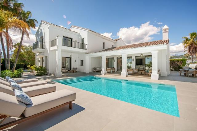 5 bedroom House - Detached Villa in Benahavís